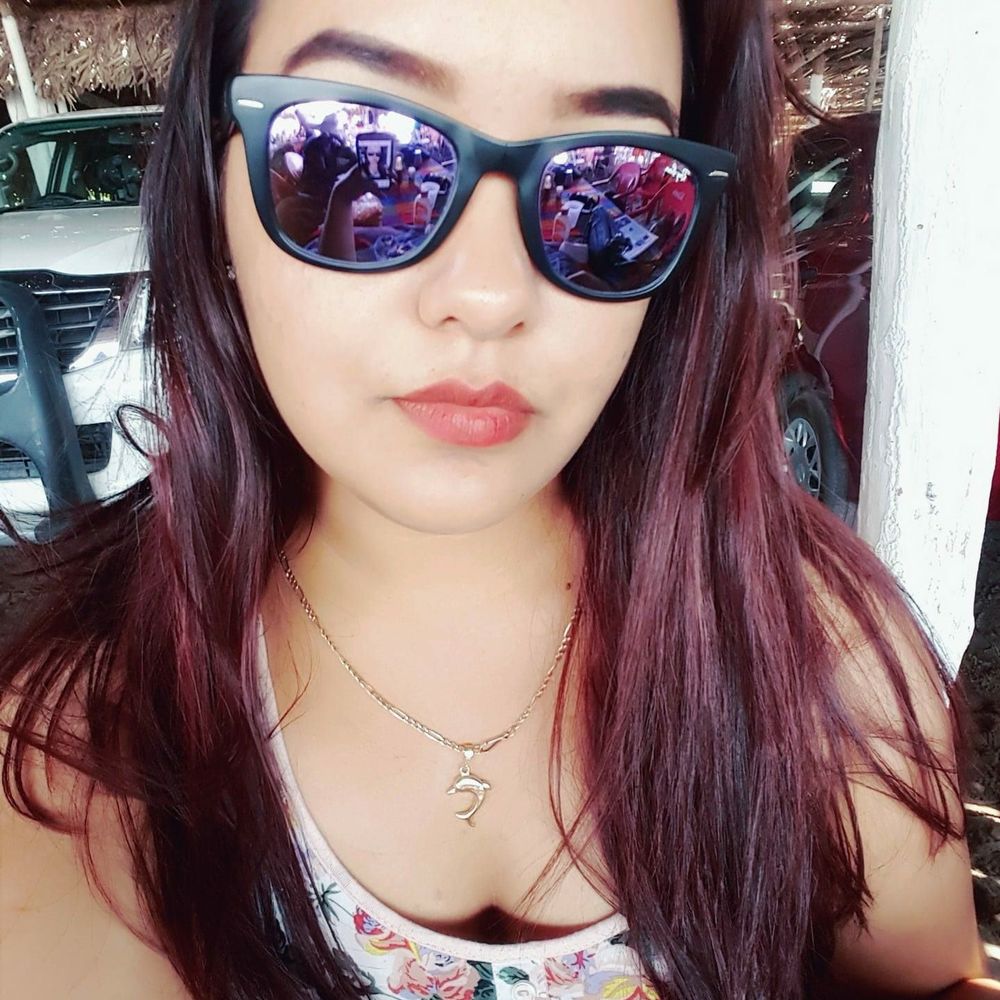 Meet your Posher, Samanthaa